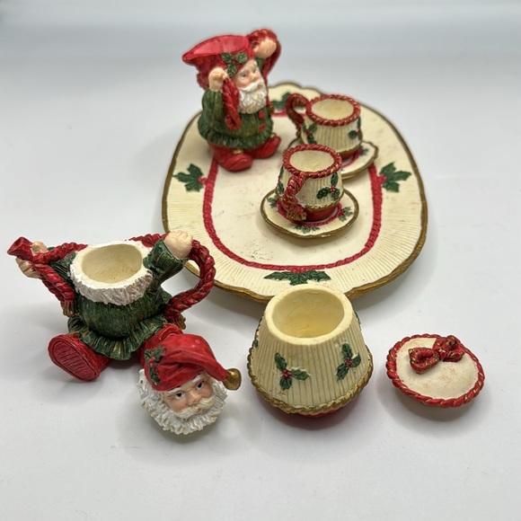 Vintage 1995 10 Piece Miniature Santa Claus Christmas Tea Set - Picture 6 of 9
